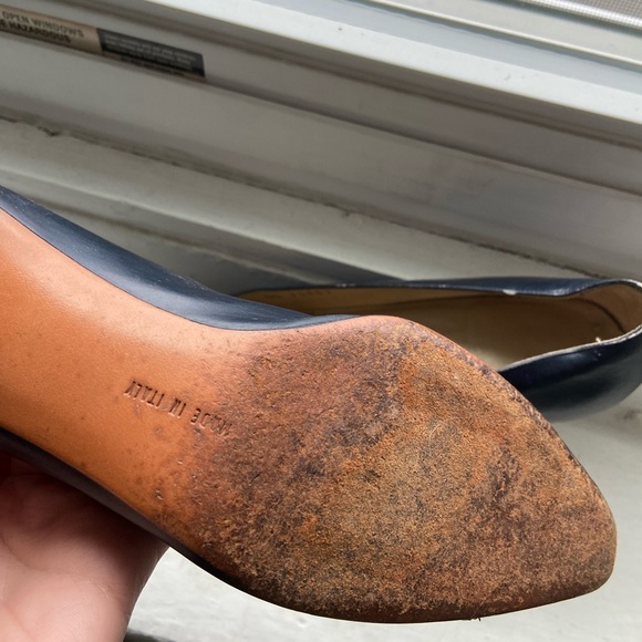 Vintage Ferragamo kitten heels - Picture 5 of 5